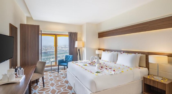 Blue Coral Hotel image 2